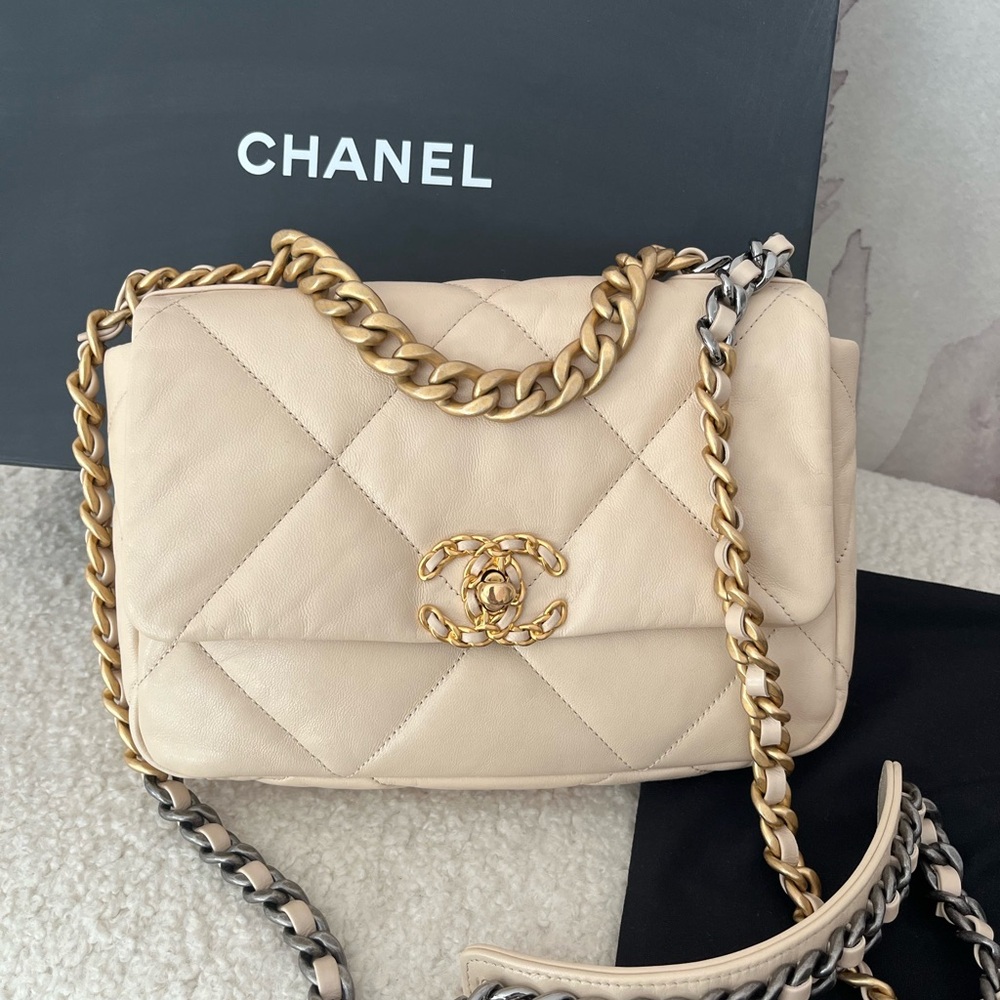 Chanel Cream Quilted Leather Bag